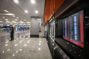 Con Milei en Estados Unidos, Argentina afronta una huelga general - Mundo - ABC Color