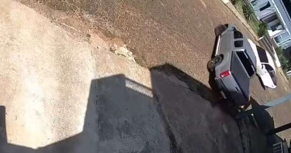 La Nación / Ciudad del Este: investigan ataque a policía que llegaba a su domicilio