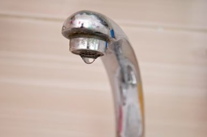 Apagón de la ANDE dejó sin agua a miles en Asunción y Central