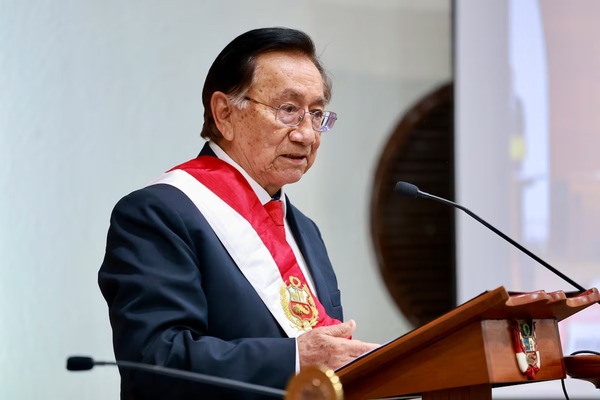 José María Balcázar es nuevo presidente de Perú | Unicanal