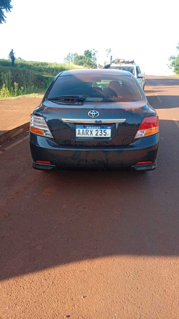 Incautan vehículo abandonado en San Rafael del Paraná