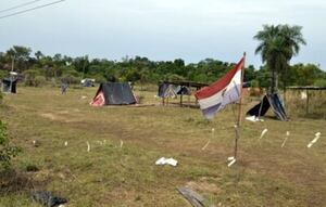 Desalojan a unas 100 familias que estaban ocupando un predio en Ypané y detienen a su líder