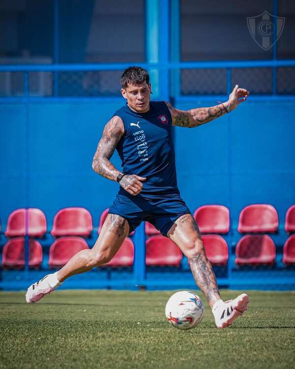 Juan Iturbe: “En la semana de Clásico creo que siempre hay que dar un plus más” - Cerro Porteño - ABC Color
