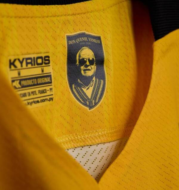 Guaraní saldrá a la cancha rindiendo homenaje a don Kemil Yambay