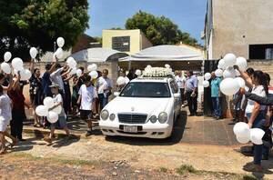 Triste último adiós a Tobías •