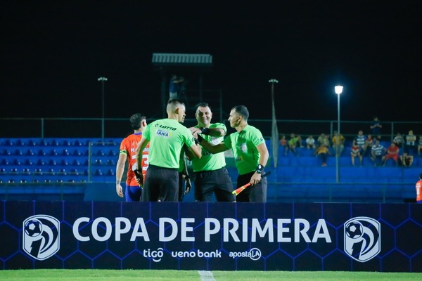 Nómina arbitral para los encuentros de este viernes