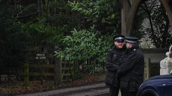 La policía británica arresta al ex príncipe Andrés, salpicado por el caso Epstein