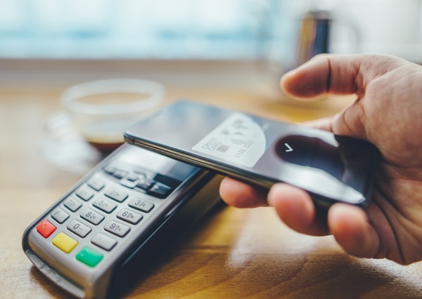El contactless lidera el sistema de pagos y concentra más de US$ 300 millones en un mes