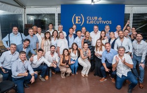 Laura Ramos asume la Presidencia del Club de Ejecutivos en una jornada histórica