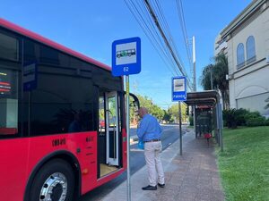 Popular / Los buses eléctricos de la Línea E2 solo paran en los sitios marcados