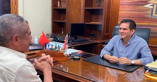 La Nación / Legislador y ministro Baruja impulsan proyectos habitacionales en Paraguarí