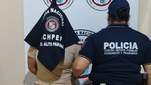 Supuesta funcionaria infiel es detenida por desvío de USD 700 mil en Ciudad del Este