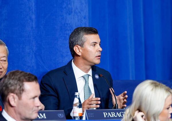 Popular / Trump pide presencia de Paraguay en importante cumbre y Santi Peña ohota