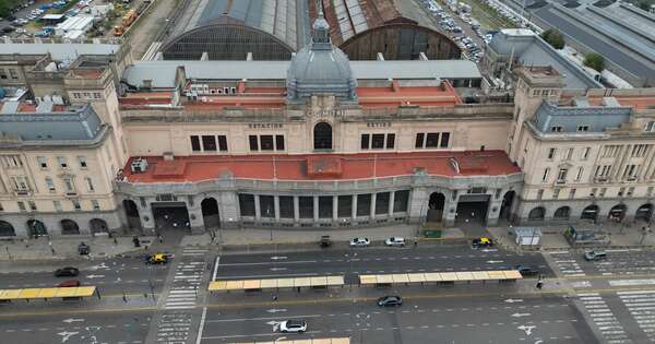La Nación / Diputados argentinos aprueban reforma laboral en tras huelga general