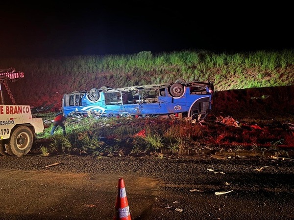 Vuelco de bus en Brasil dejó al menos 6 muertos y 45 heridos
