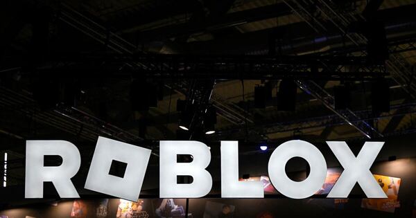 La Nación / Demandan a Roblox en Los Ángeles por falta de protección de los menores