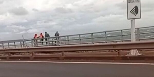 VIENTO Y OLEAJE EXTREMO: HEROICOS RESCATES EN PLENA TORMENTA