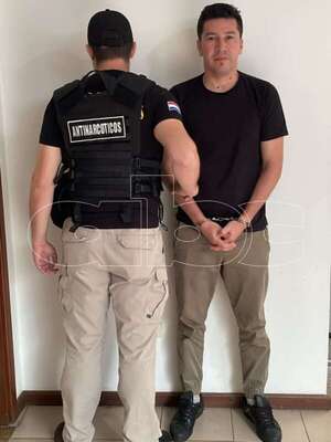 Víctor Centurión se entrega a la Policía tras vinculación con red de narcotráfico - Policiales - ABC Color