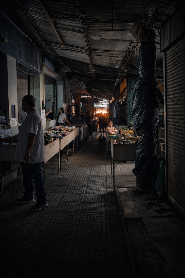 Mercado 4 nuevamente quedó sin luz - Portal Digital Cáritas Universidad Católica