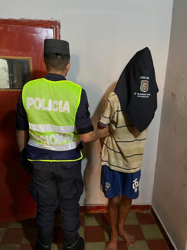 Detienen a joven con antecedentes tras intento de hurto en el barrio Pacu Cuá