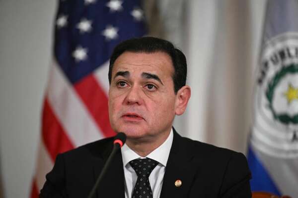 Paraguay firma ampliación de acuerdo migratorio y que permitiría enviar a rechazados por EE.UU. - Mundo - ABC Color