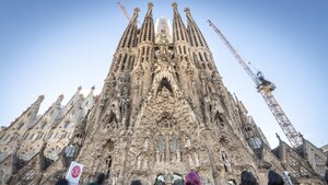 La Sagrada Familia, el templo español de Gaudí, alcanza su altura máxima: 172,5 metros