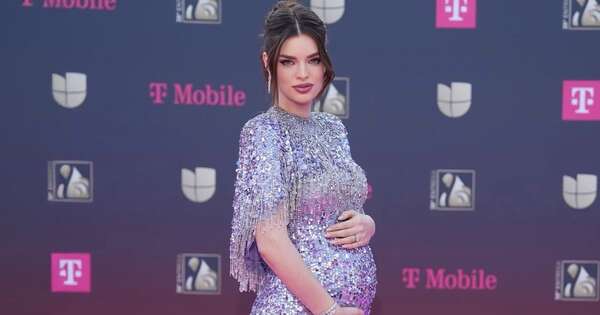 Diario HOY | Nadia Ferreira, con brillo metálico en Premios Lo Nuestro