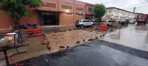 Abasto: atrasado desagüe de Nenecho se rompe antes de terminar - Nacionales - ABC Color