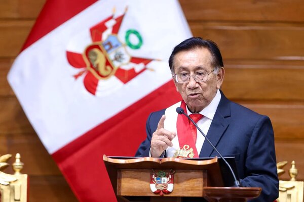 El nuevo presidente de Perú se reúne con el embajador de EEUU tras proponer que Jerí se mantuviera en el cargo