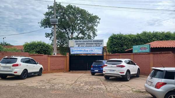 Gobernación transfirió G. 104 millones a comisión de padres de institución privada y genera cuestionamientos - Nacionales - ABC Color