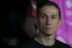 Filipe Luís recibe críticas por minimizar el racismo contra Vinícius como un “caso aislado” - Fútbol Internacional - ABC Color