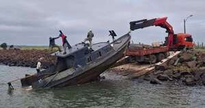 Armada Paraguaya reactiva patrullera LP 11 tras 10 años semihundida en el Paraná