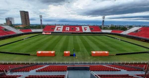 Historia del estadio de Ciudad del Este y los clásicos jugados
