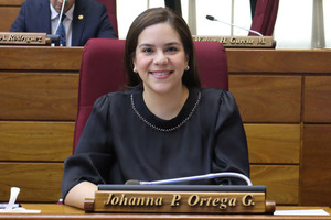 Johanna Ortega promete descontratar a 3.000 planilleros y eliminar privilegios si llega a la Intendencia - El Trueno