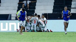 Cachetada de Rubio Ñu a Libertad en La Huerta