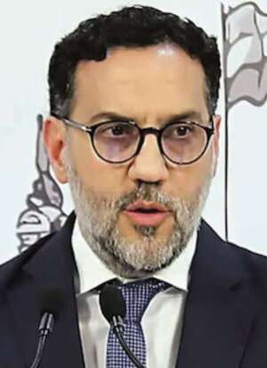 La DNCP avala los contratos por US$ 23 millones del IPS para lavado de sábanas - Política - ABC Color