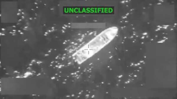 EE.UU. mata a tres presuntos narcos en ataque a barca en el Pacífico  - Mundo - ABC Color