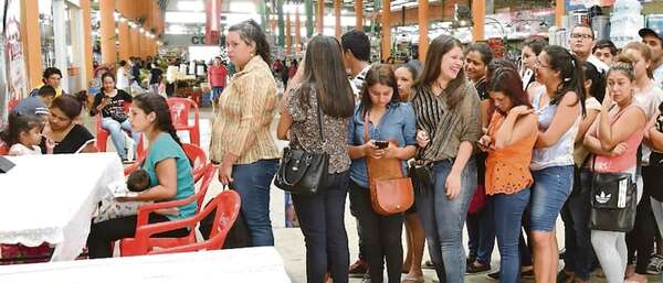 Mejora datos de la ocupación laboral  pero con incremento del  subempleo - Economía - ABC Color