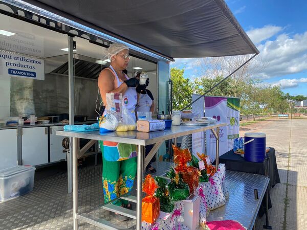 Masiva participación en jornada gratuita de capacitación gastronómica por el Día de la Mujer Paraguaya