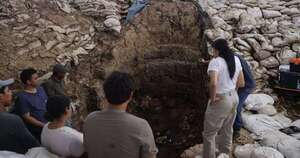 Diario HOY | Piezas de oro y restos humanos en una tumba de mil años