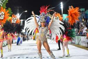Arrancó el Carnaval Guaireño 2026 con mucho color, samba y gran despliegue artístico - Nacionales - ABC Color