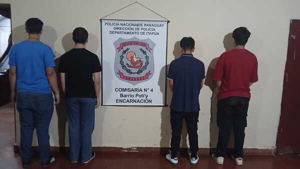 Cinco jóvenes aprehendidos por presuntamente ingresar por motivos desconocidos a una propiedad privada.