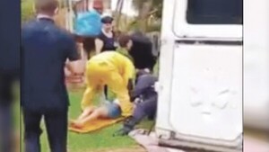 Atacó a su expareja y a la tía frente a su hijito de 5 años