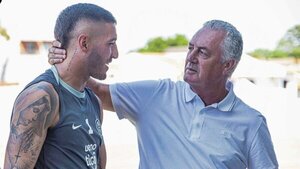 Alfaro, tajante sobre Olveira y los arqueros de la Albirroja