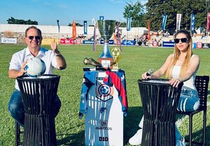 Camilo Pérez exhibe su legado deportivo rumbo a la Intendencia de Asunción - El Trueno