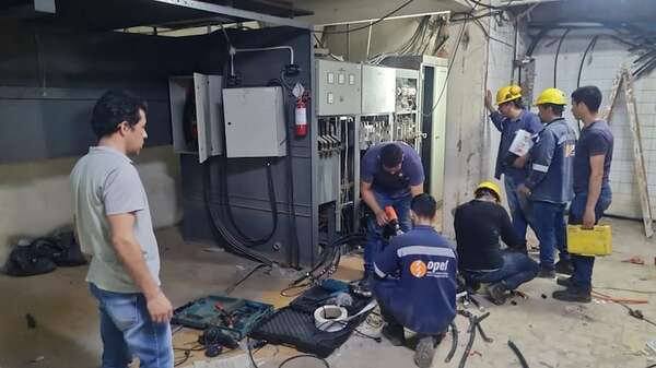 Tras el apagón nacional, el IPS normaliza el suministro eléctrico en su Hospital Central - Nacionales - ABC Color