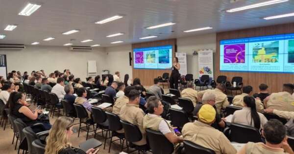 La Nación / Capacitan en uso de software y ovitrampas para frenar avance del Aedes aegypti