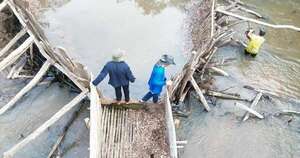 La Nación / En operativo ambiental destruyen presas ilegales en el arroyo Capiibary, de Caazapá
