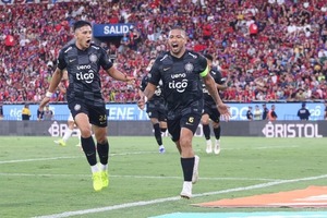 Olimpia se adueña del Superclásico - ADN Digital