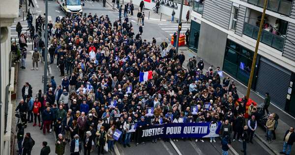 La Nación / Francia: homenajearon al militante de extrema derecha golpeado hasta la muerte